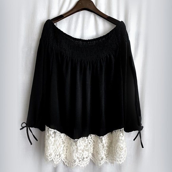 Eloquii Tops - Eloquii women's black chiffon blouse with off-white lace. New NWT. Size 16